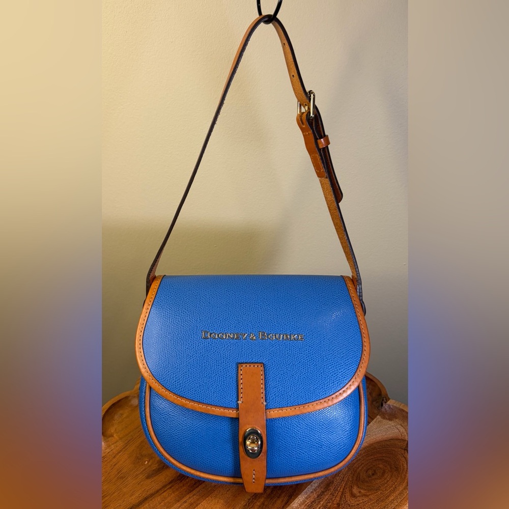 Dooney & Bourke Claremont Field Bag Blue Leather with Brown Trim EUC - Picture 16 of 17